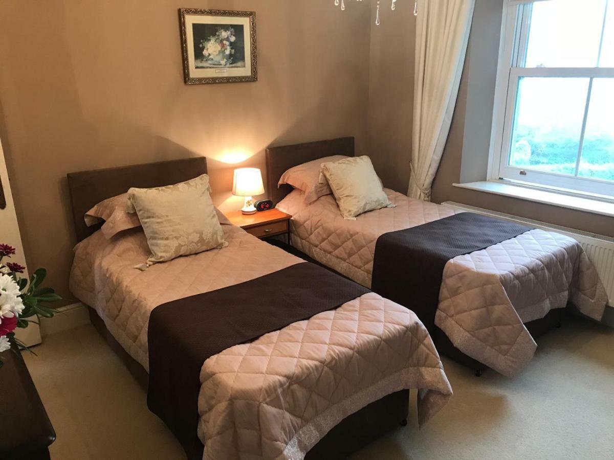 Llangwyryfon Country Breaks Bed & Breakfast 4*
