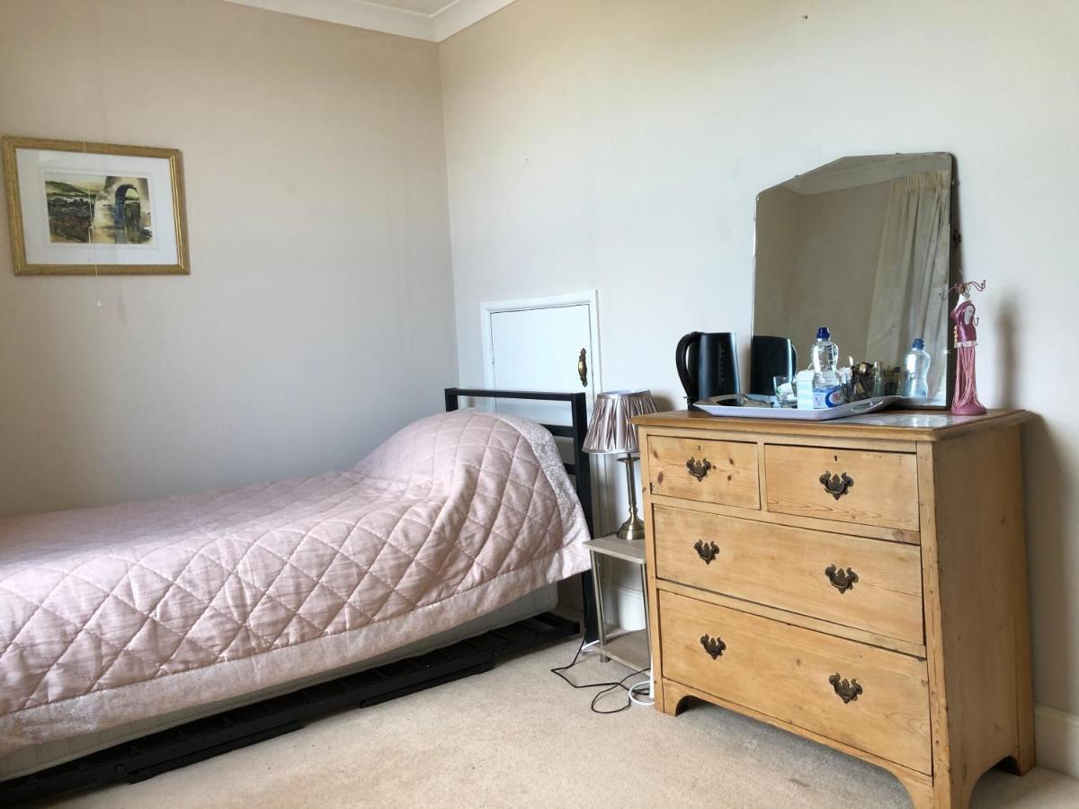 Llangwyryfon Country Breaks Bed & Breakfast